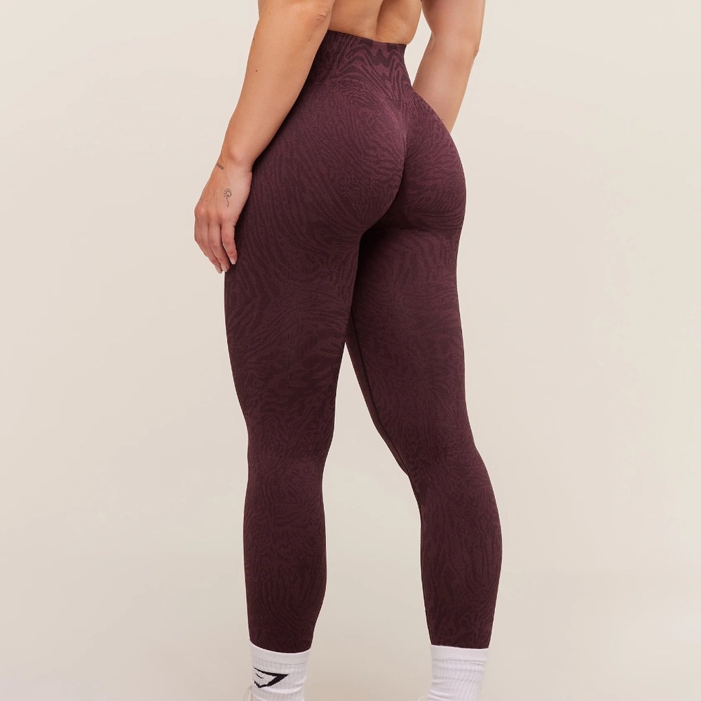 Gymshark Adapt Animal Seamless Leggings XS Cherry Purple